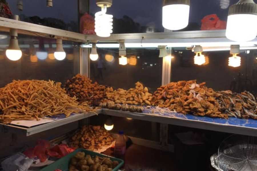a variety of snacks and fast food items at beach in sri lanka experiential journey