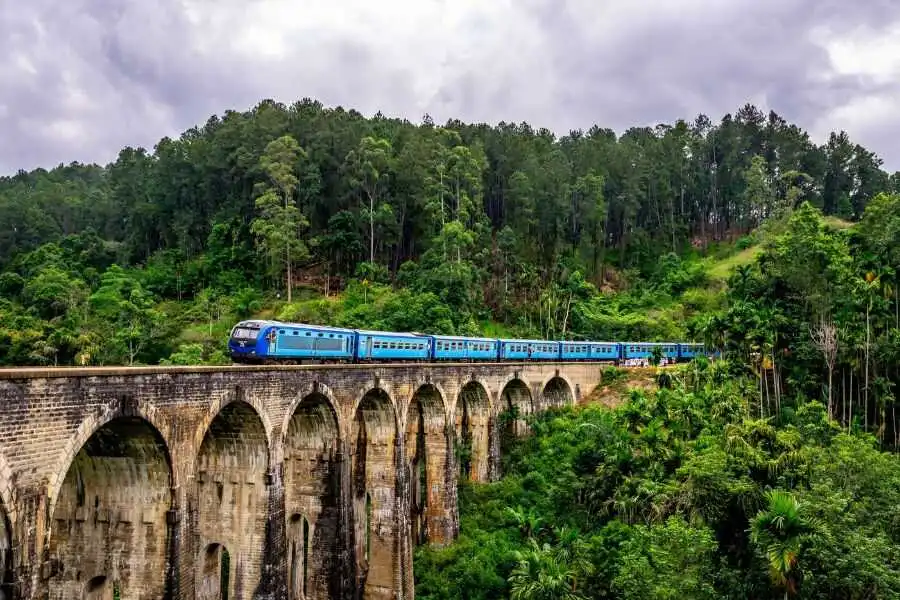 demodara nine arch bridge in sri lanka experiential journey
