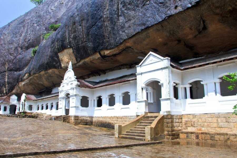 dambulla cave temple sri lanka experientil journey
