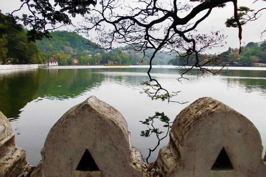 kandy lake near temple of tooth relic sri lanka experiential journey