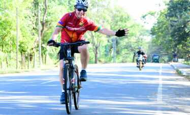 cycling experience at sri lanka experiential journey