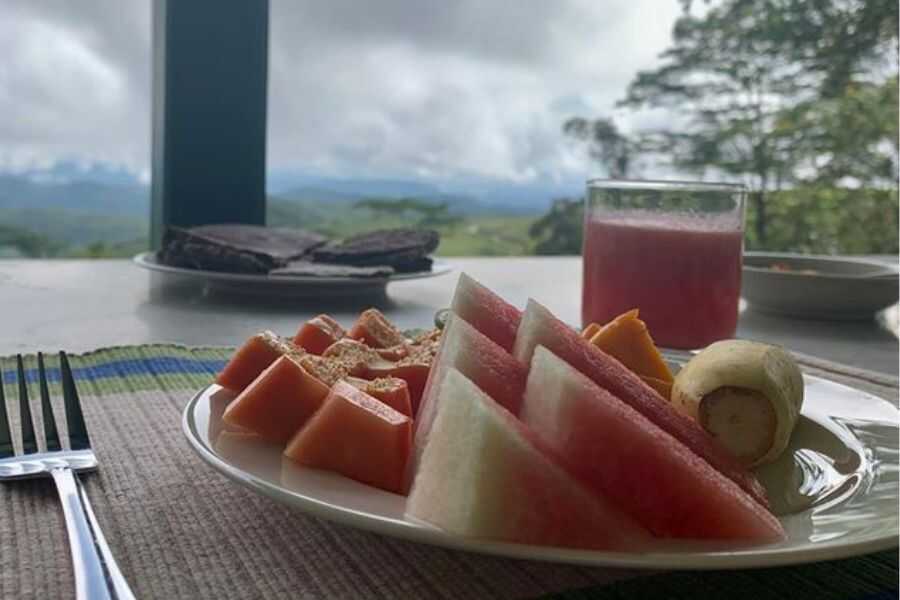 foods and bevarages at sir john banglow sri lanka experiential journey