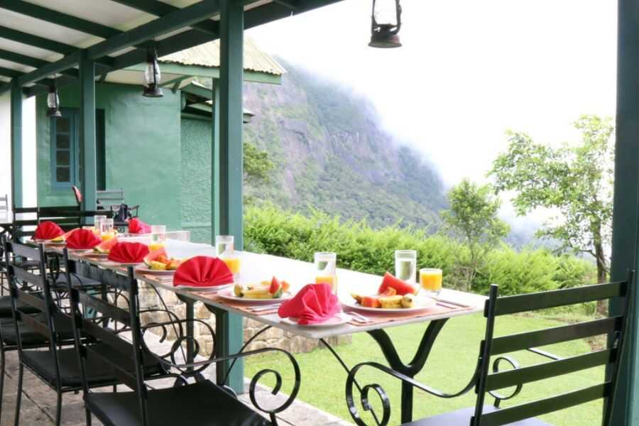 interior-at-sir-john-banglow-knuckles-sri-lanka-experiential-journey