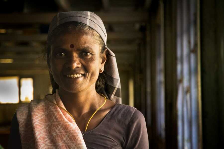 a woman living at nuwaraeliya sri lanka experiential journey