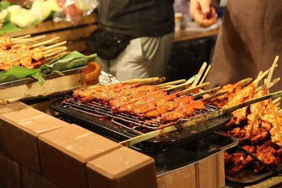 street food experience at colombo sri lanka experiential journey