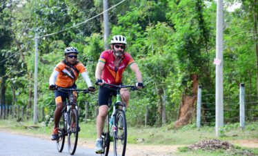 Sri Lanka Highlights : 14 Days Cycling Tour [Private]
